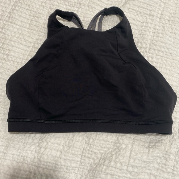 SOLD Lululemon free to be serene high neck size 8 black & heathered gray - Picture 3 of 8